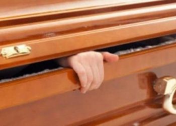 Dichiarato morto: al funerale accade l'impensabile