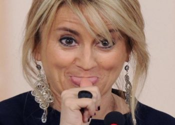 Luciana Litizzetto: Mantenere la posizione !!