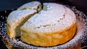 Torta all'acqua: buona e leggera per tutti